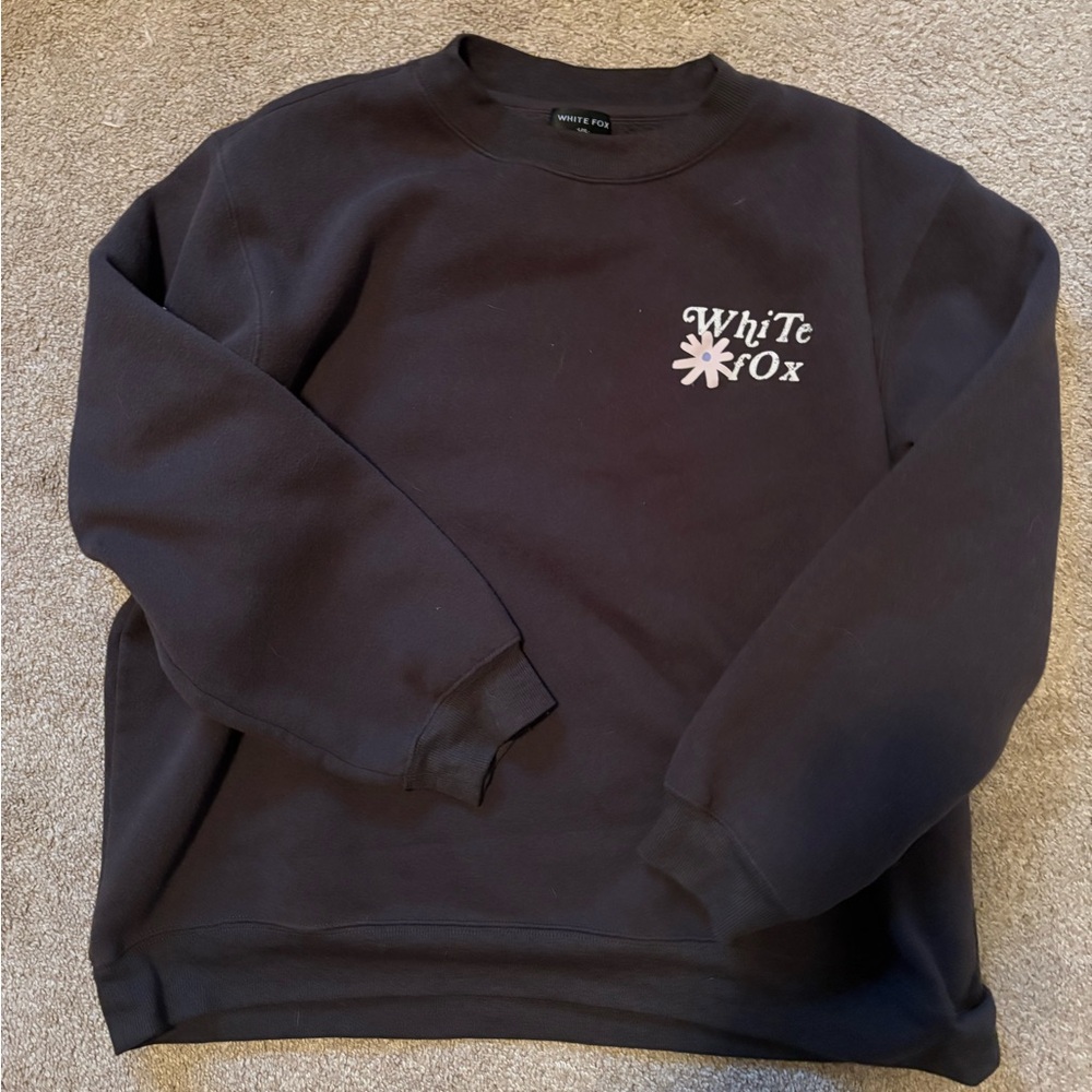 White fox crewneck